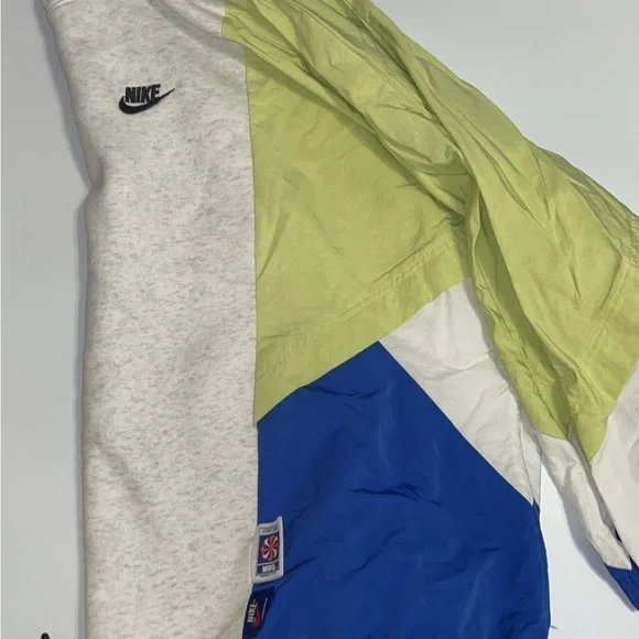 Nike jacket - Picture 5 of 5